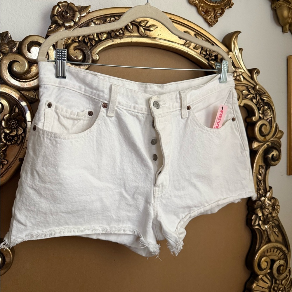 Levi’s White Button Fly Cut Off Shorts 34W Great Condition